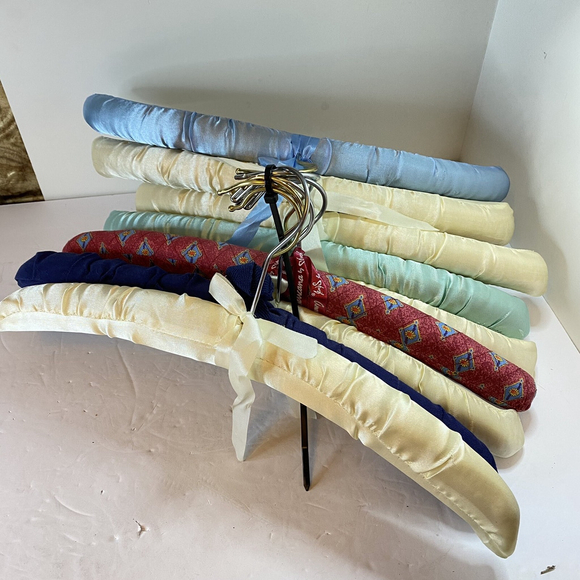 VTG Blue Green Red Yellow Satin Cotton Covered Hangers Padded LOT of 9 - Picture 3 of 13